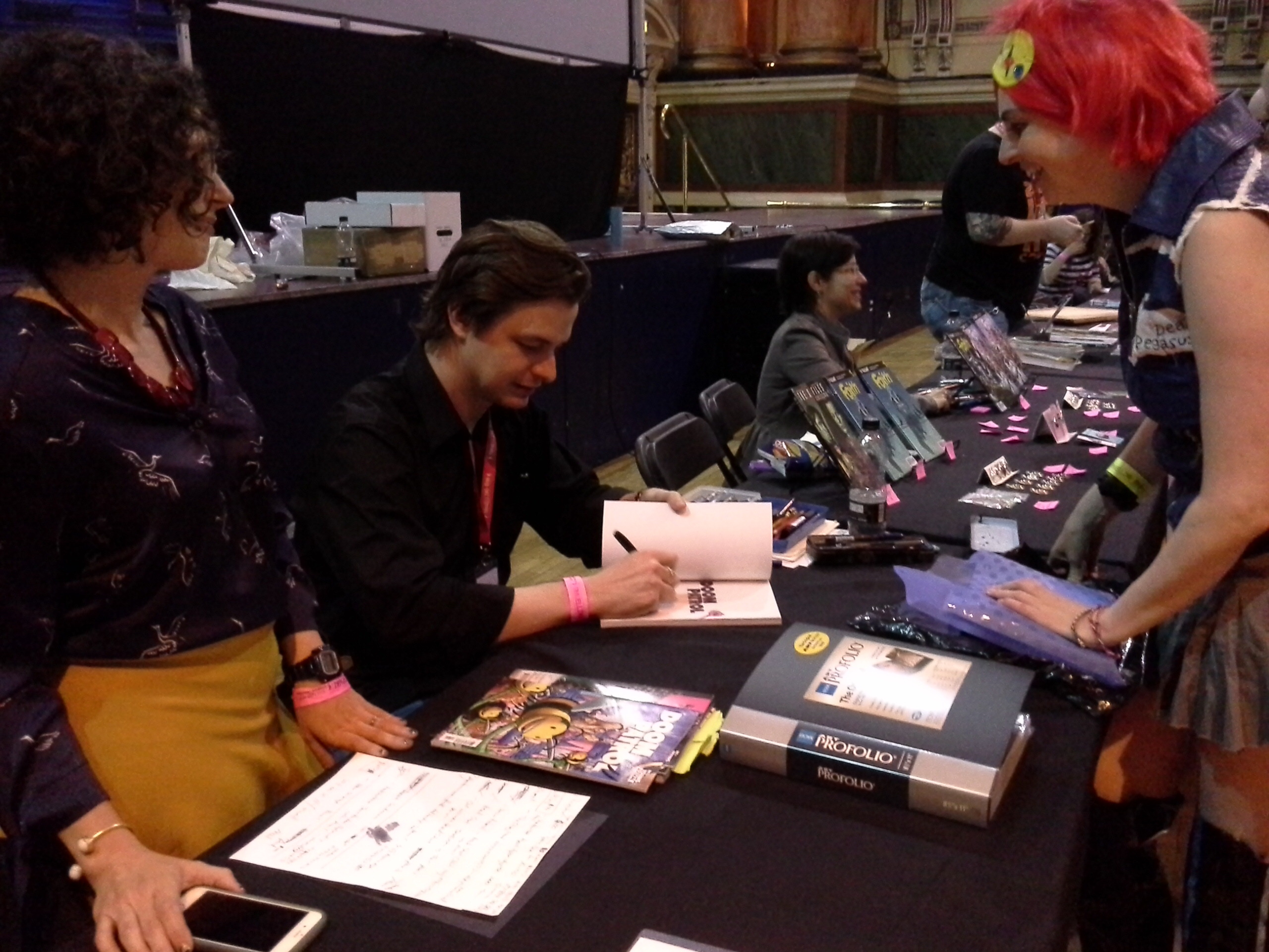 Nick Derington signing